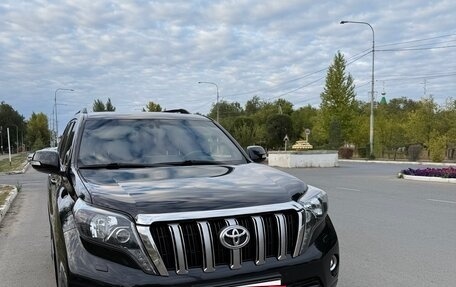Toyota Land Cruiser Prado 150 рестайлинг 2, 2016 год, 4 899 999 рублей, 8 фотография
