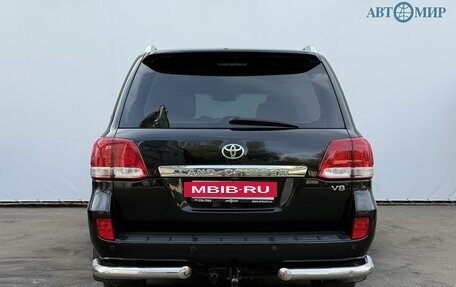Toyota Land Cruiser 200, 2011 год, 2 400 000 рублей, 6 фотография