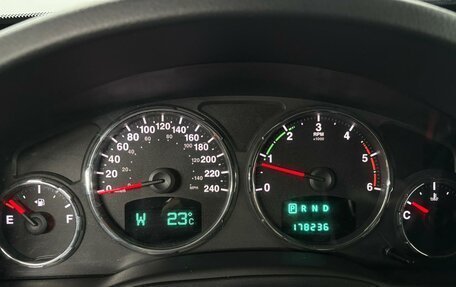 Jeep Cherokee, 2012 год, 1 499 000 рублей, 14 фотография