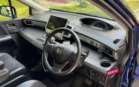 Honda Freed I, 2015 год, 1 390 000 рублей, 7 фотография