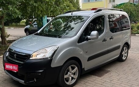 Peugeot Partner II рестайлинг 2, 2016 год, 1 150 000 рублей, 2 фотография