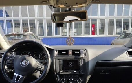 Volkswagen Jetta VI, 2013 год, 1 200 000 рублей, 8 фотография
