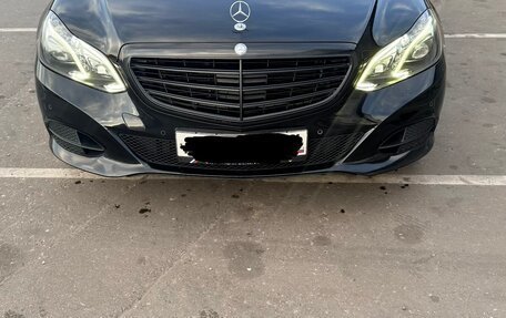 Mercedes-Benz E-Класс, 2013 год, 1 750 000 рублей, 14 фотография