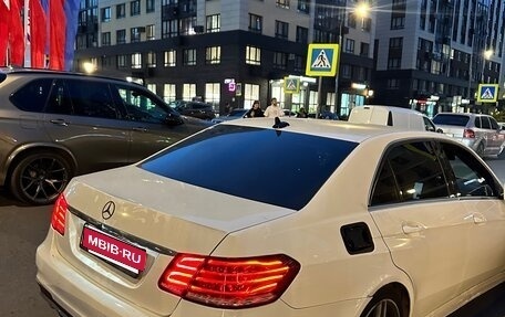 Mercedes-Benz E-Класс, 2013 год, 1 200 000 рублей, 4 фотография
