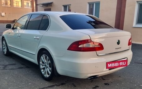 Skoda Superb III рестайлинг, 2011 год, 850 000 рублей, 15 фотография