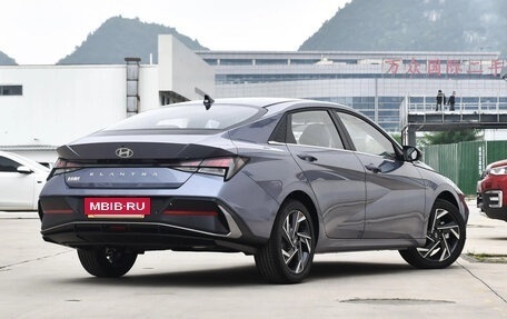 Hyundai Elantra, 2025 год, 2 150 000 рублей, 5 фотография
