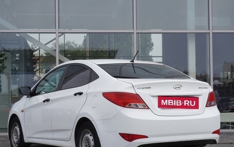 Hyundai Solaris II рестайлинг, 2015 год, 949 000 рублей, 7 фотография