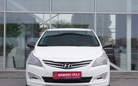 Hyundai Solaris II рестайлинг, 2015 год, 949 000 рублей, 2 фотография
