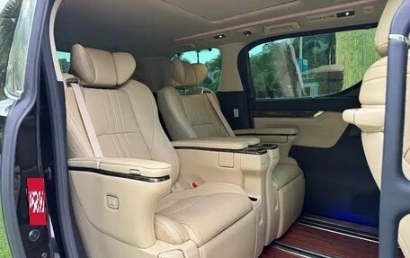 Toyota Alphard III, 2021 год, 9 000 369 рублей, 14 фотография