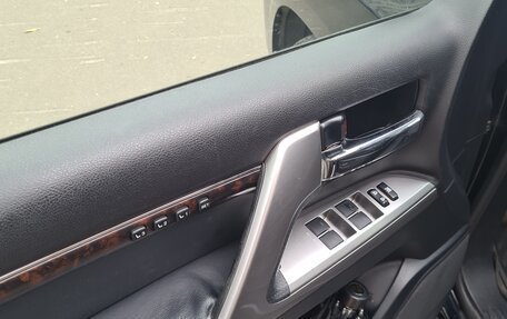 Toyota Land Cruiser 200, 2013 год, 3 900 000 рублей, 8 фотография