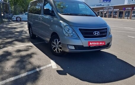 Hyundai Grand Starex Grand Starex I рестайлинг 2, 2016 год, 2 500 000 рублей, 2 фотография