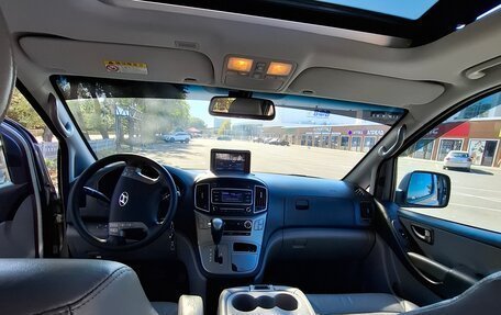 Hyundai Grand Starex Grand Starex I рестайлинг 2, 2016 год, 2 500 000 рублей, 20 фотография