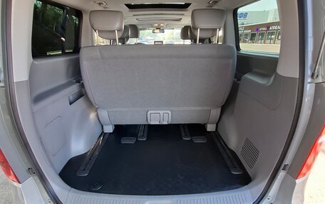 Hyundai Grand Starex Grand Starex I рестайлинг 2, 2016 год, 2 500 000 рублей, 14 фотография