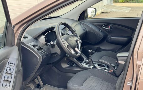 Hyundai ix35 I рестайлинг, 2014 год, 1 250 000 рублей, 14 фотография