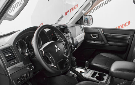Mitsubishi Pajero IV, 2011 год, 2 000 000 рублей, 9 фотография