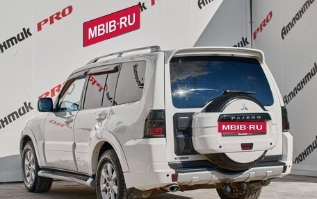 Mitsubishi Pajero IV, 2011 год, 2 000 000 рублей, 6 фотография