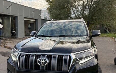 Toyota Land Cruiser Prado 150 рестайлинг 2, 2019 год, 5 000 000 рублей, 2 фотография