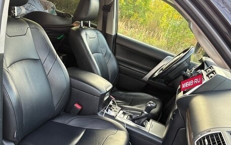 Toyota Land Cruiser Prado 150 рестайлинг 2, 2019 год, 5 000 000 рублей, 15 фотография