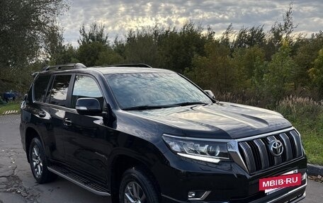 Toyota Land Cruiser Prado 150 рестайлинг 2, 2019 год, 5 000 000 рублей, 18 фотография
