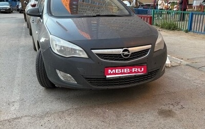Opel Astra J, 2011 год, 700 000 рублей, 1 фотография
