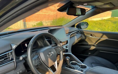 Toyota Camry, 2023 год, 3 400 000 рублей, 5 фотография
