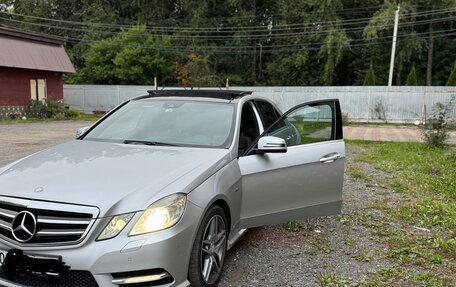 Mercedes-Benz E-Класс, 2012 год, 1 650 000 рублей, 3 фотография