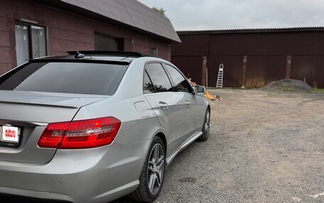 Mercedes-Benz E-Класс, 2012 год, 1 650 000 рублей, 4 фотография