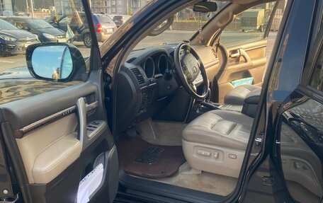 Toyota Land Cruiser 200, 2011 год, 2 900 000 рублей, 8 фотография