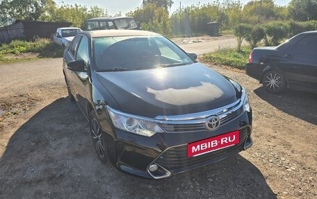 Toyota Camry, 2017 год, 2 490 000 рублей, 2 фотография