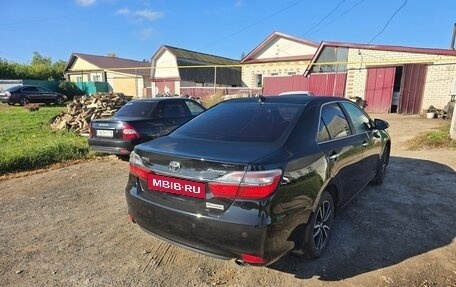 Toyota Camry, 2017 год, 2 490 000 рублей, 3 фотография