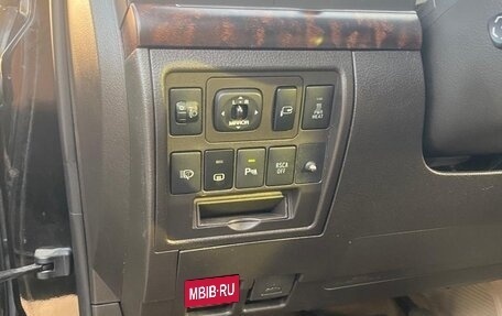 Toyota Land Cruiser 200, 2011 год, 2 900 000 рублей, 7 фотография