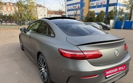 Mercedes-Benz E-Класс, 2018 год, 3 980 000 рублей, 5 фотография
