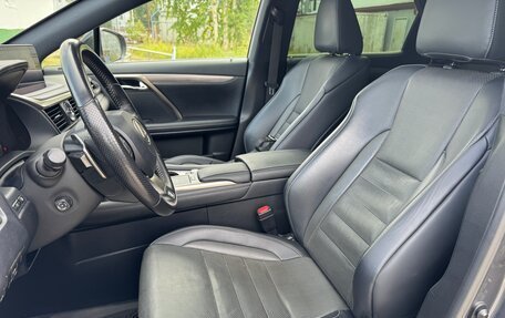 Lexus RX IV рестайлинг, 2019 год, 5 400 000 рублей, 12 фотография