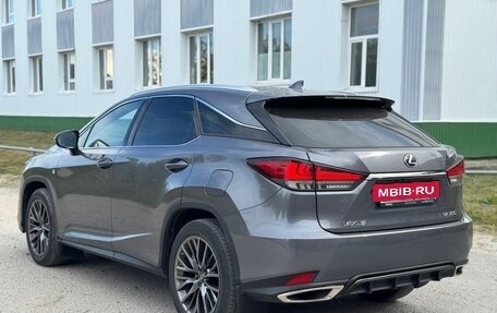 Lexus RX IV рестайлинг, 2019 год, 5 400 000 рублей, 6 фотография
