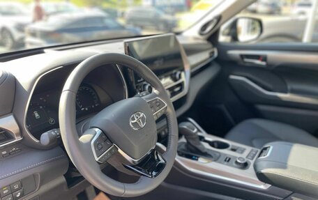 Toyota Highlander, 2025 год, 5 300 000 рублей, 10 фотография