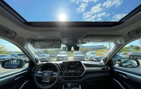 Toyota Highlander, 2025 год, 5 300 000 рублей, 31 фотография