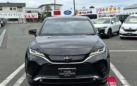 Toyota Harrier, 2022 год, 3 100 000 рублей, 2 фотография