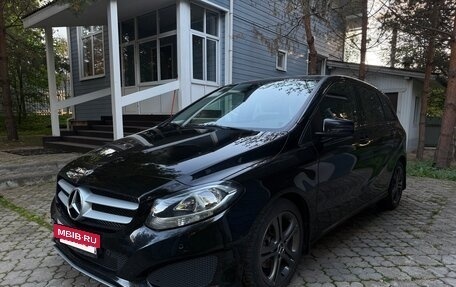 Mercedes-Benz B-Класс, 2015 год, 1 800 000 рублей, 3 фотография