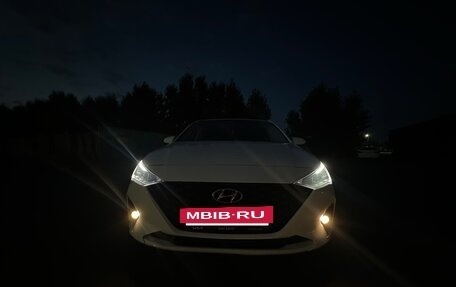 Hyundai Solaris II рестайлинг, 2021 год, 1 320 000 рублей, 16 фотография