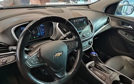 Chevrolet Volt II, 2018 год, 1 695 000 рублей, 13 фотография