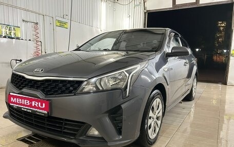 KIA Rio IV, 2021 год, 1 600 000 рублей, 10 фотография
