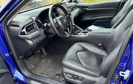 Toyota Camry, 2021 год, 3 090 000 рублей, 5 фотография
