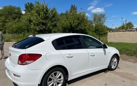 Chevrolet Cruze II, 2013 год, 750 000 рублей, 3 фотография