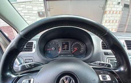 Volkswagen Polo VI (EU Market), 2016 год, 945 000 рублей, 1 фотография