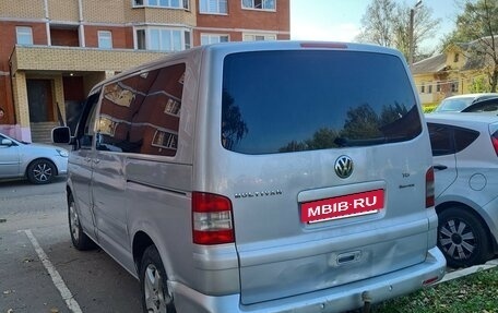 Volkswagen Caravelle T5, 2004 год, 1 700 000 рублей, 4 фотография