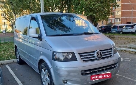 Volkswagen Caravelle T5, 2004 год, 1 700 000 рублей, 6 фотография