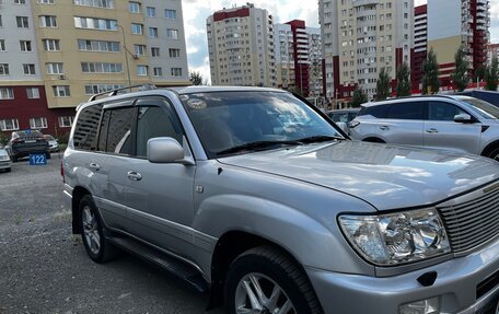 Toyota Land Cruiser 100 рестайлинг 2, 2006 год, 2 380 000 рублей, 5 фотография