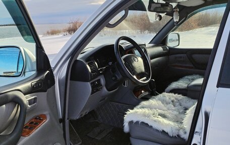 Toyota Land Cruiser 100 рестайлинг 2, 2006 год, 2 380 000 рублей, 11 фотография