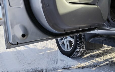 Toyota Land Cruiser 100 рестайлинг 2, 2006 год, 2 380 000 рублей, 14 фотография