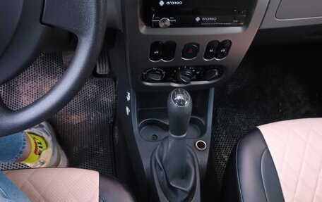 Renault Sandero I, 2013 год, 550 000 рублей, 7 фотография